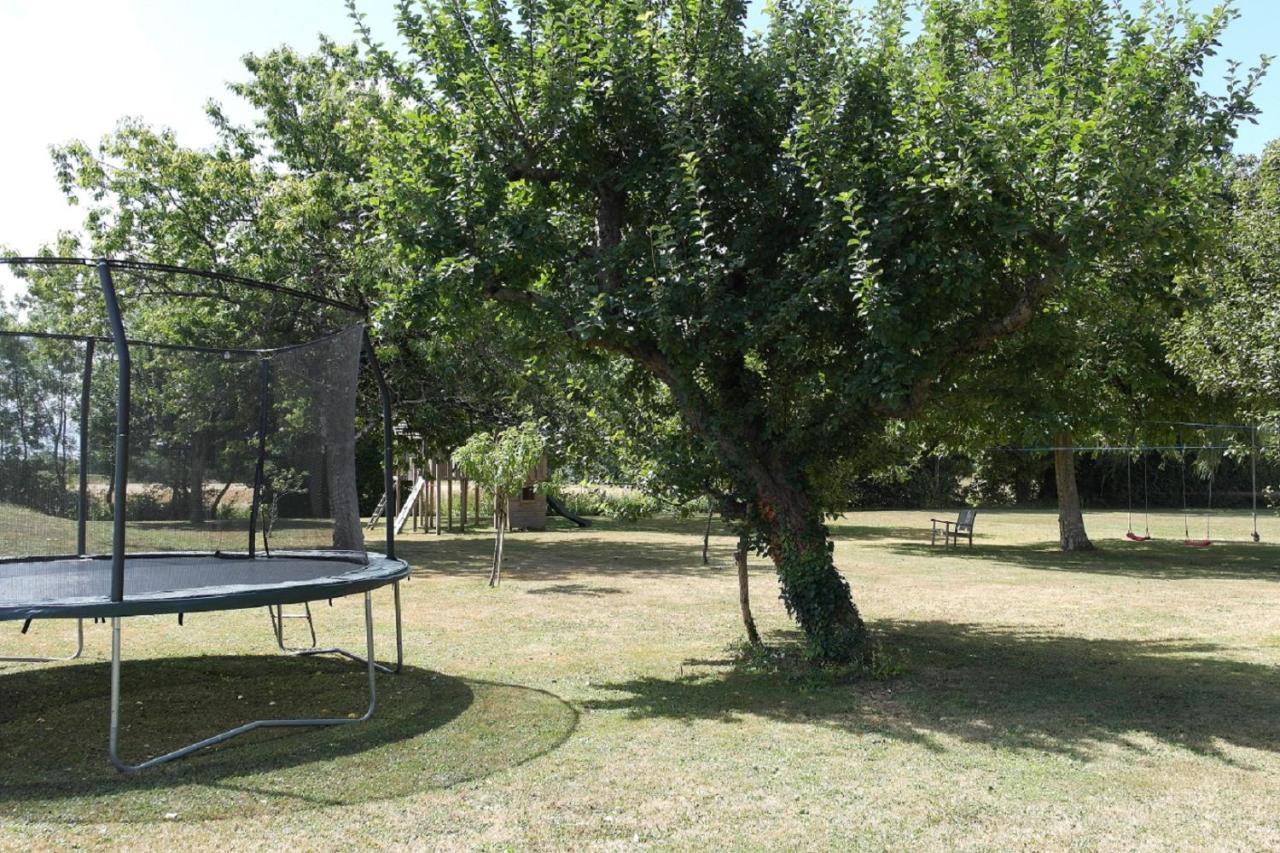 Gites Les Grandes Ecures Mons  Extérieur photo